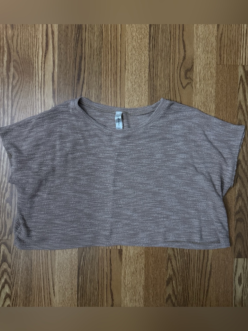 mahina Taupe Heather Cropped Short Sleeve Top